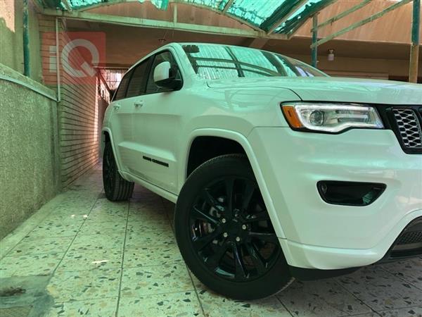 جيب جراند شيروكي 2018 للبيع في العراق -  بغداد